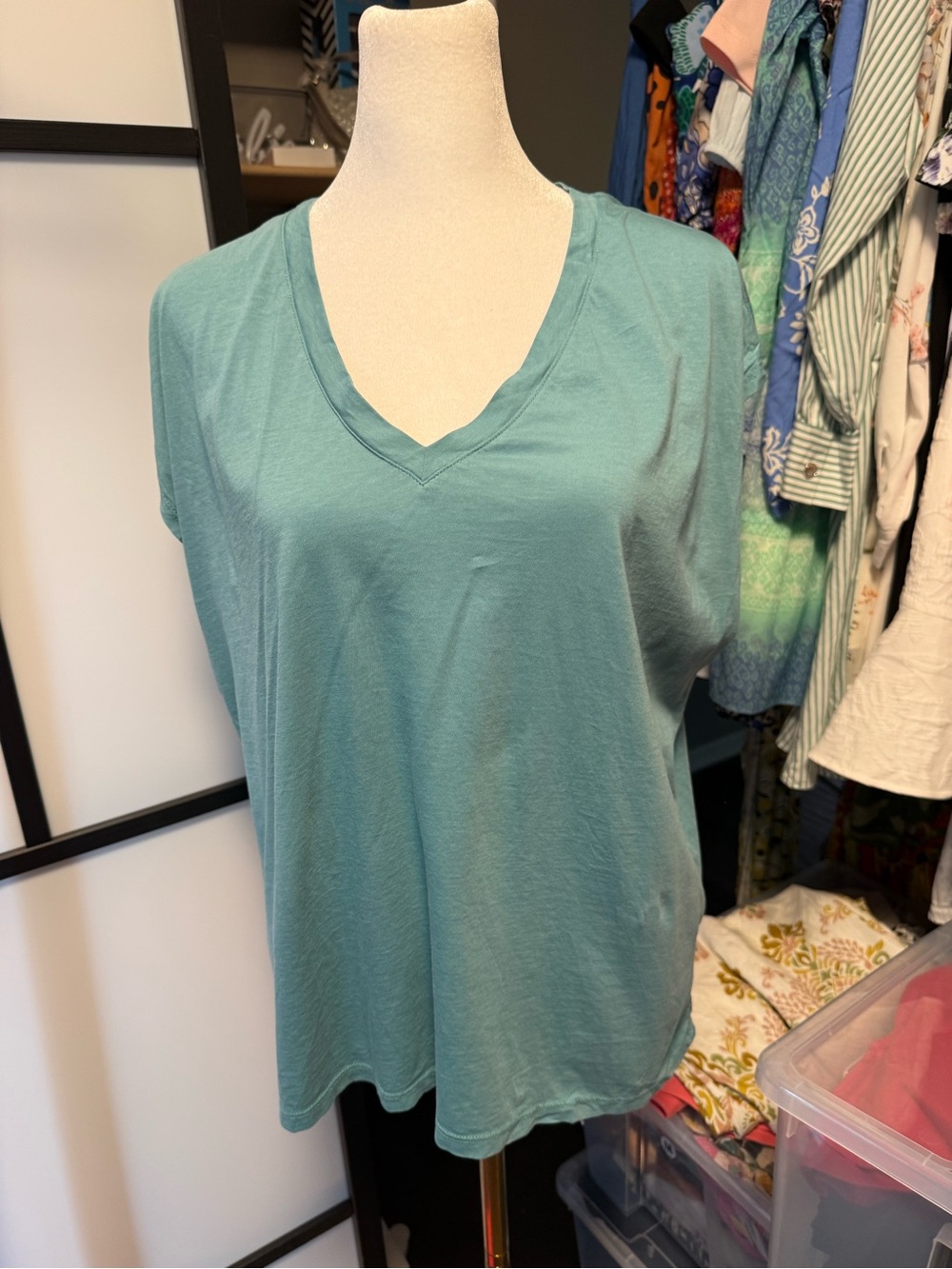 Nordstrom V-Neck Tee – Size XL | Teal Green | Everyday Essential